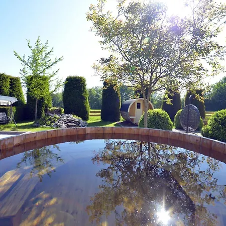 Insolites A Manoir De Maubert * שימיי