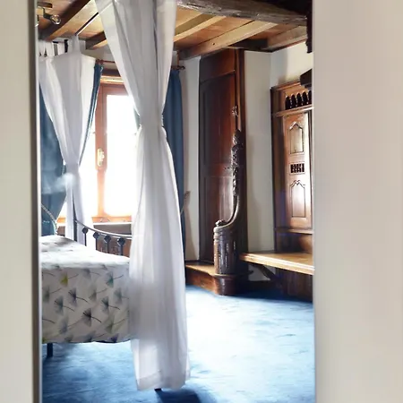 Insolites A Manoir De Maubert Ferienhaus