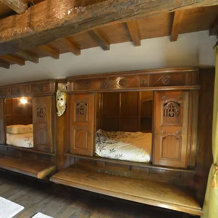 Insolites A Manoir De Maubert * שימיי