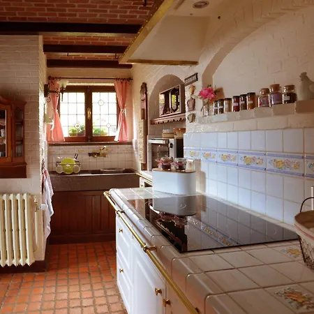 Insolites A Manoir De Maubert Ferienhaus